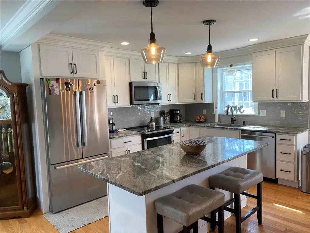 85 Charlestown Avenue Warwick RI 02889