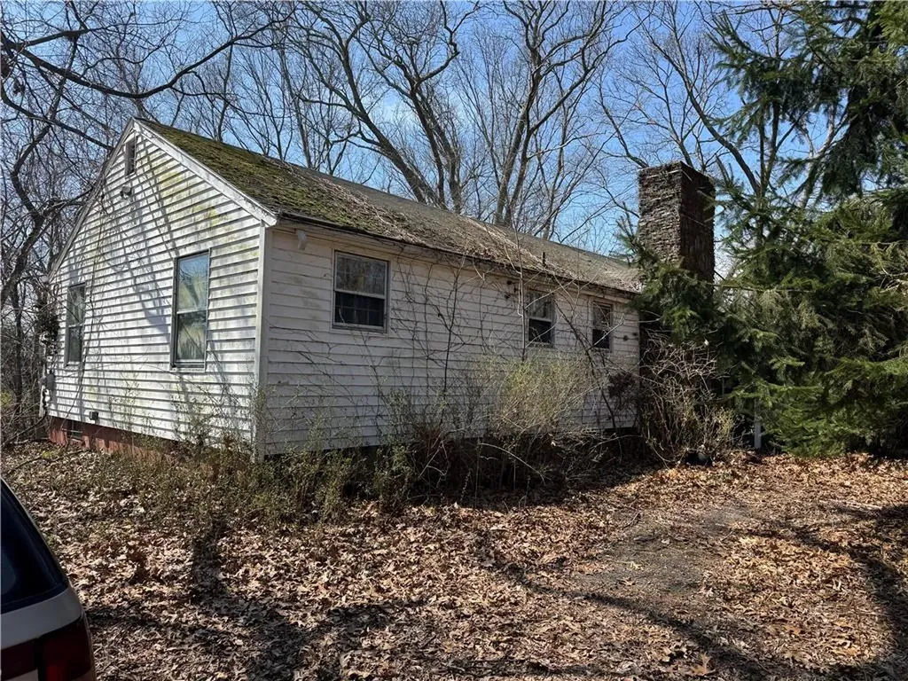 165 Scrabbletown Road North Kingstown RI 02852