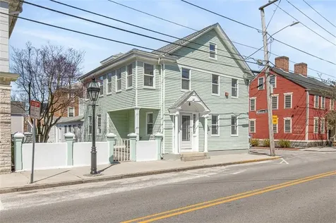 135 Water Street Warren RI 02885