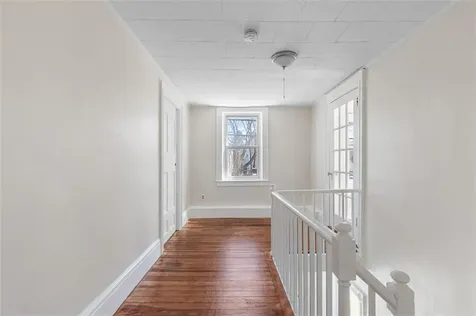 135 Water Street Warren RI 02885