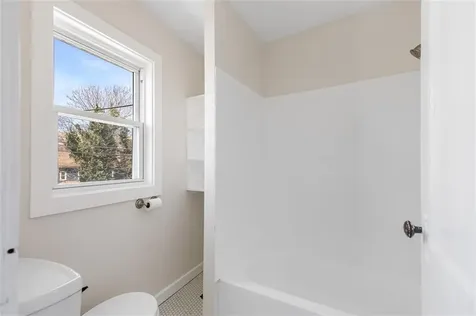 135 Water Street Warren RI 02885