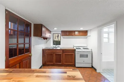 135 Water Street Warren RI 02885