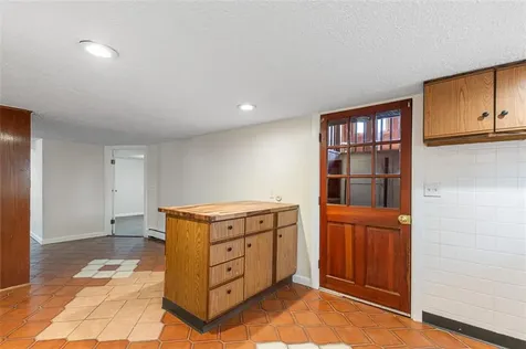 135 Water Street Warren RI 02885