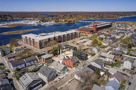 135 Water Street Warren RI 02885