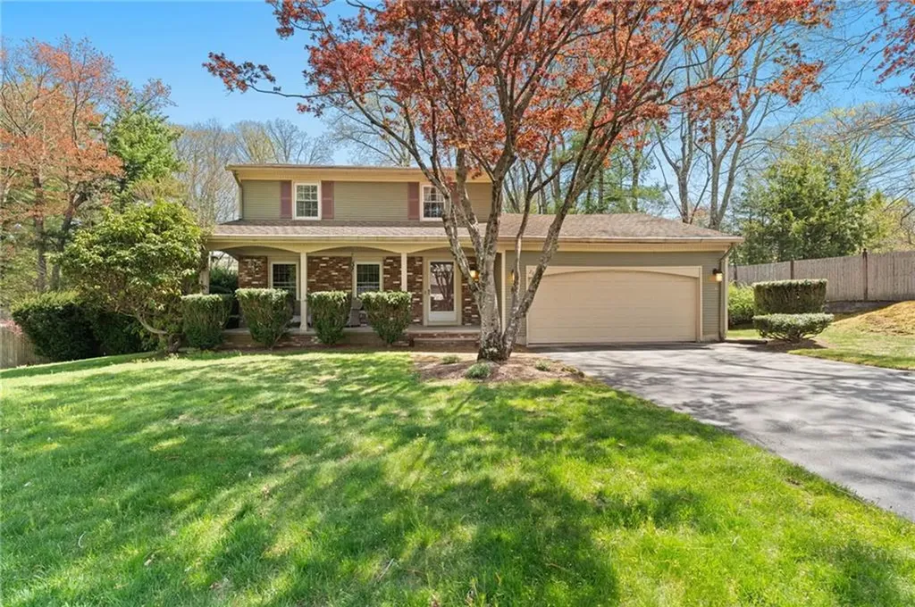 26 Greenbrier Road Smithfield RI 02828