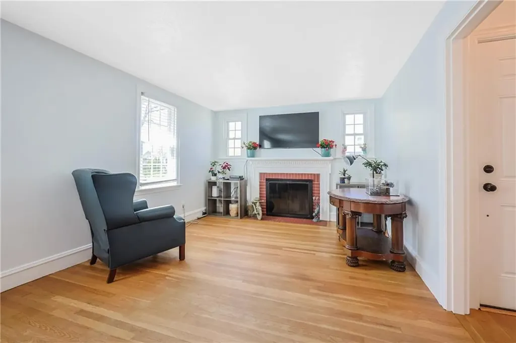 22 Phillips Avenue Warwick RI 02888