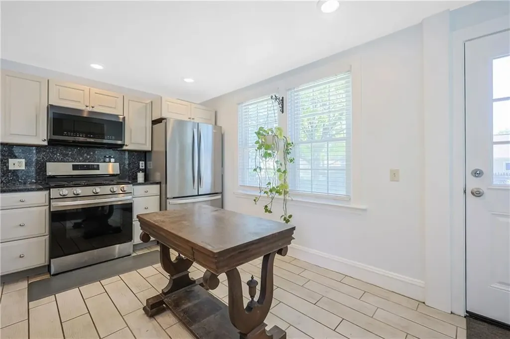 22 Phillips Avenue Warwick RI 02888