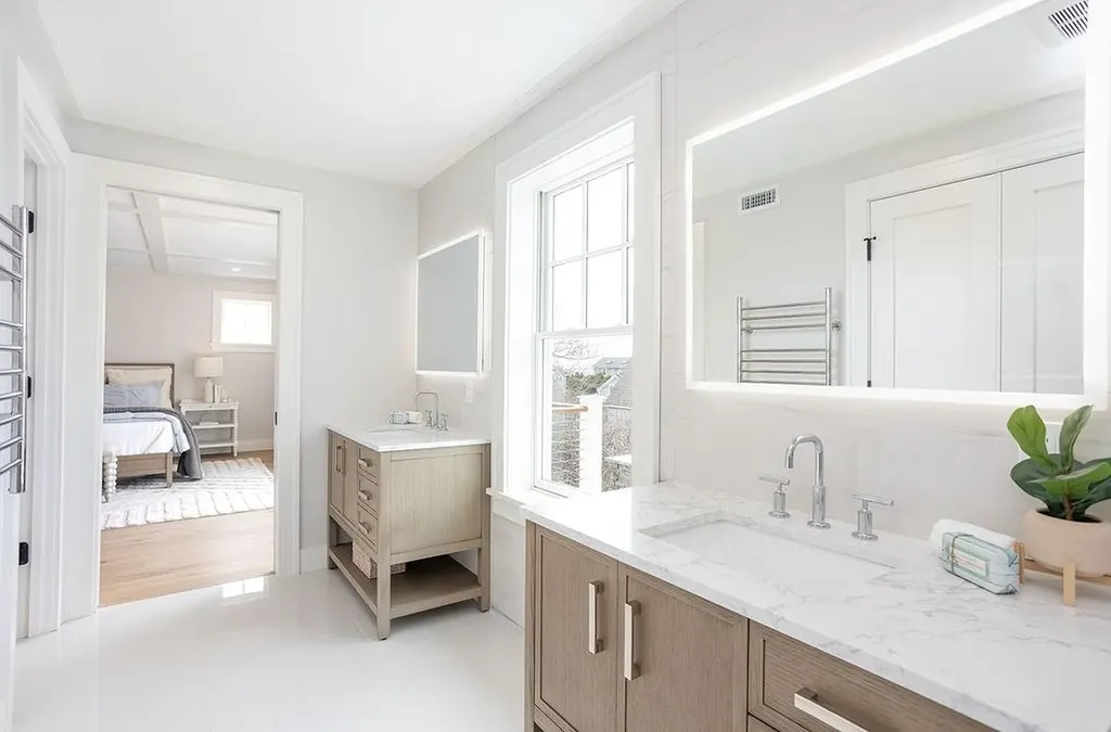 10 Stimpson Street Middletown RI 02842