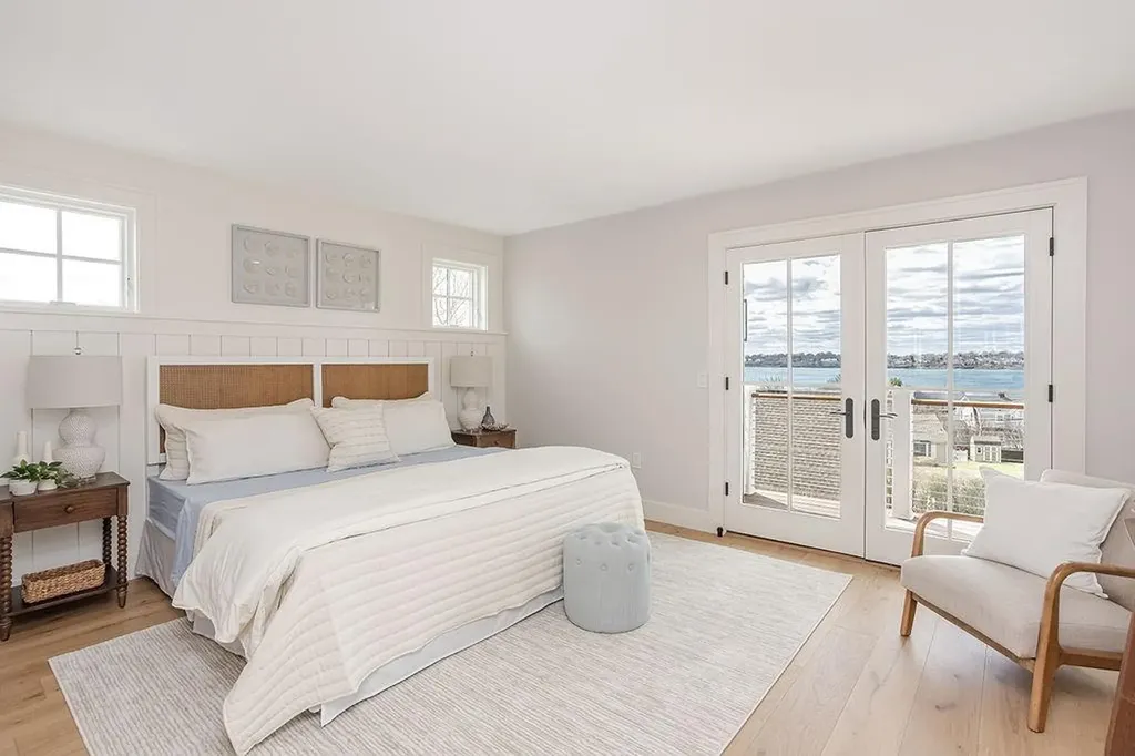 10 Stimpson Street Middletown RI 02842