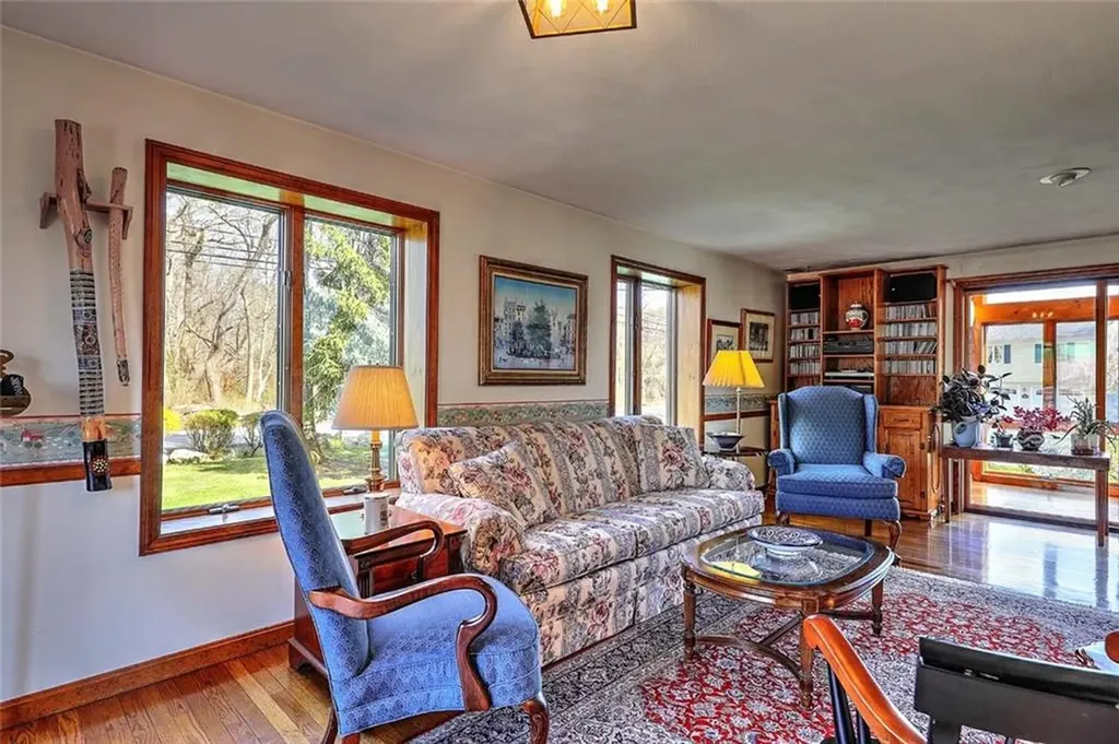 3 Katie Drive Warren RI 02885