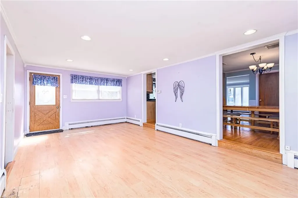 20 Archdale Drive Warwick RI 02889
