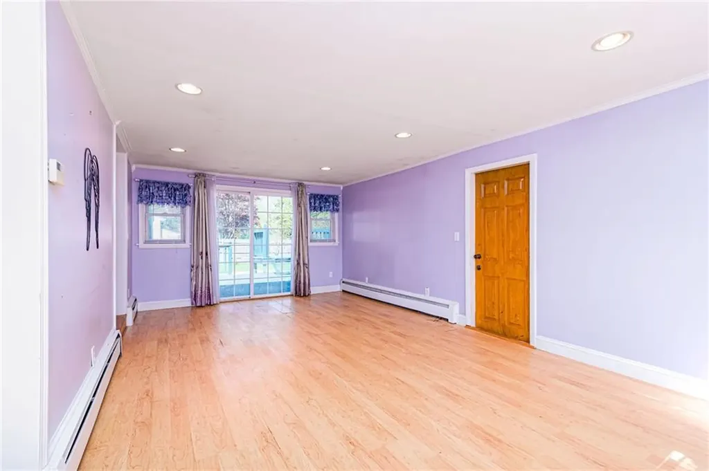 20 Archdale Drive Warwick RI 02889
