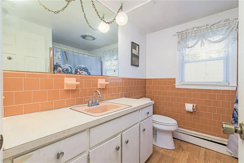 20 Archdale Drive Warwick RI 02889