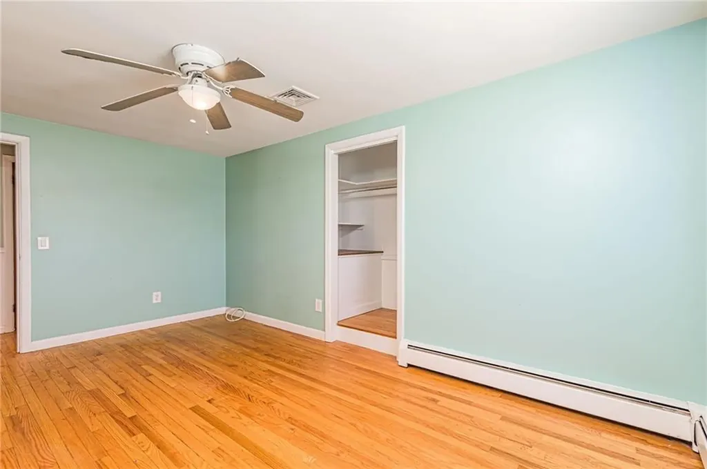 20 Archdale Drive Warwick RI 02889