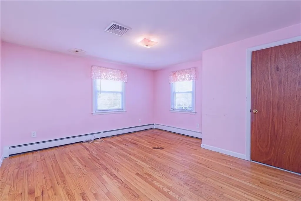 20 Archdale Drive Warwick RI 02889