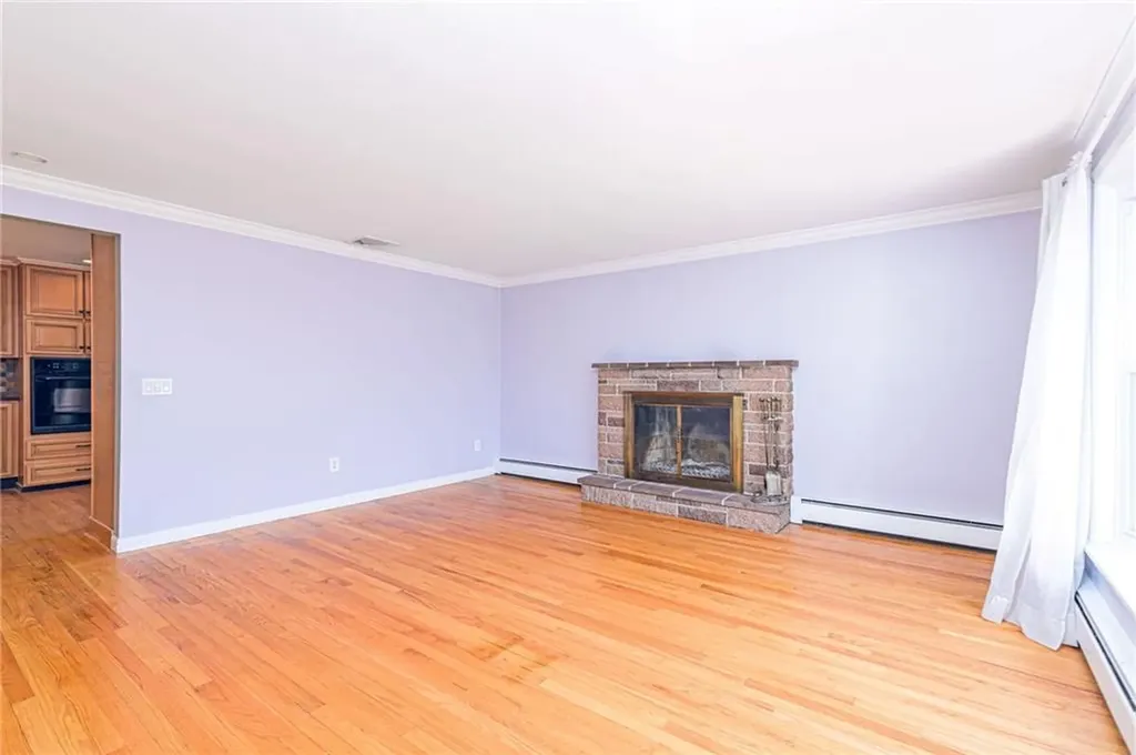 20 Archdale Drive Warwick RI 02889