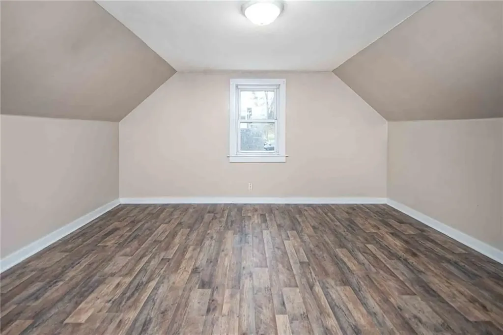 30 Uphill Avenue Warwick RI 02886