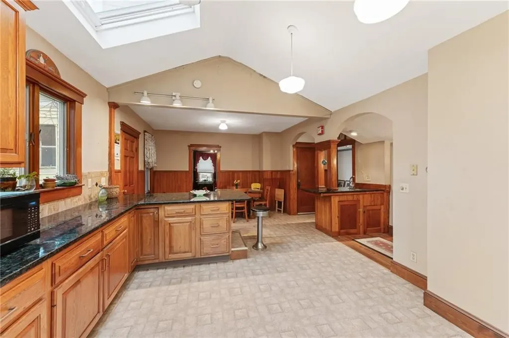 197 Avenue C Woonsocket RI 02895