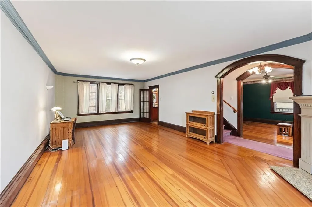 197 Avenue C Woonsocket RI 02895