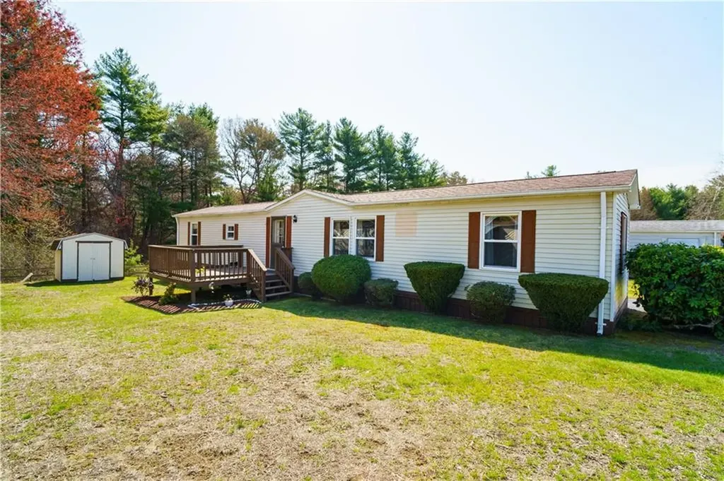19 Sherwood Valley Lane Coventry RI 02816