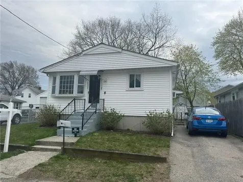 122 De Pinedo Street Providence RI 02904