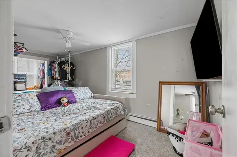 17 Easterbrooks Avenue Bristol RI 02809