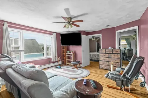 17 Easterbrooks Avenue Bristol RI 02809