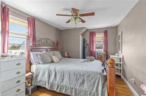 17 Easterbrooks Avenue Bristol RI 02809