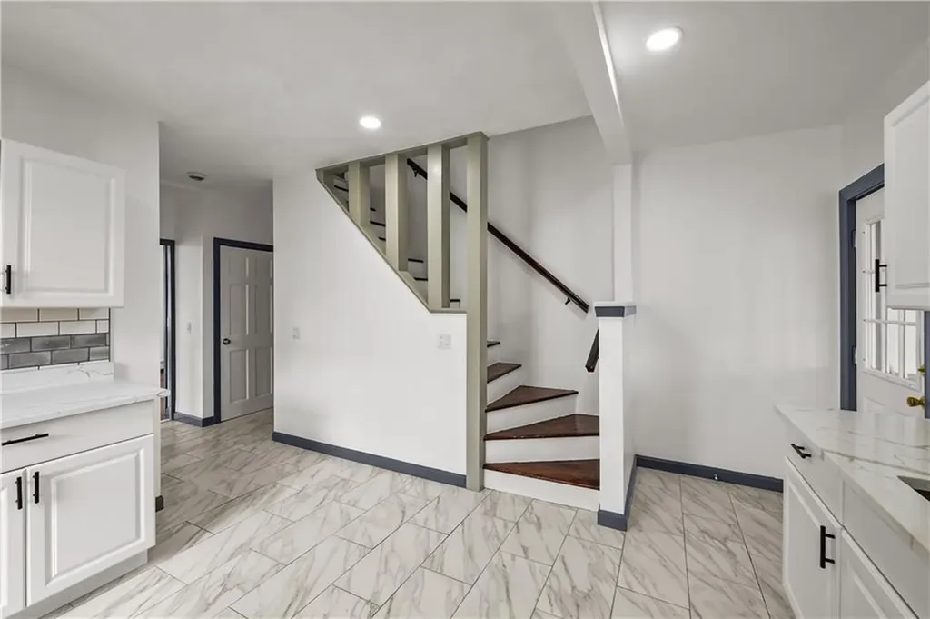 49 Baird Avenue North Providence RI 02904