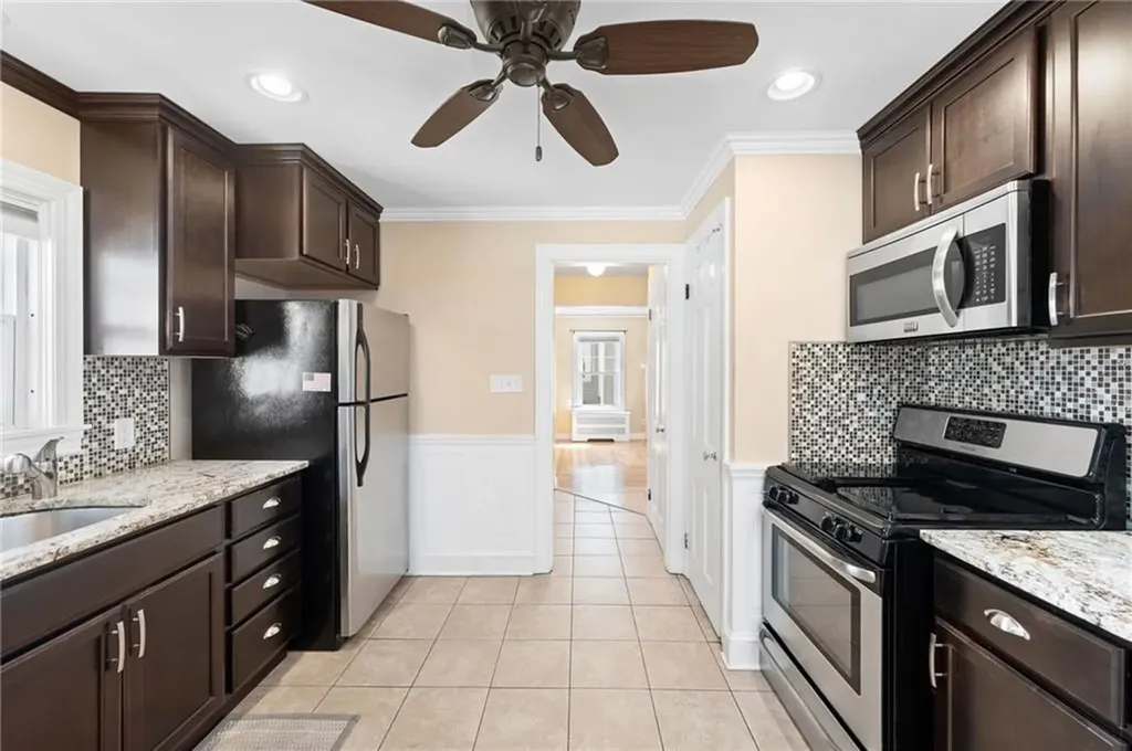 96 Brewster Street Pawtucket RI 02860