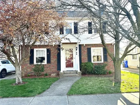 96 Brewster Street Pawtucket RI 02860