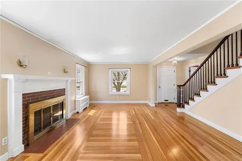 96 Brewster Street Pawtucket RI 02860