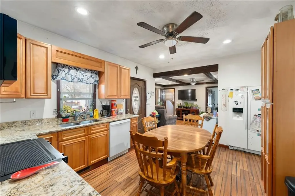 27 Pond Street West Warwick RI 02893