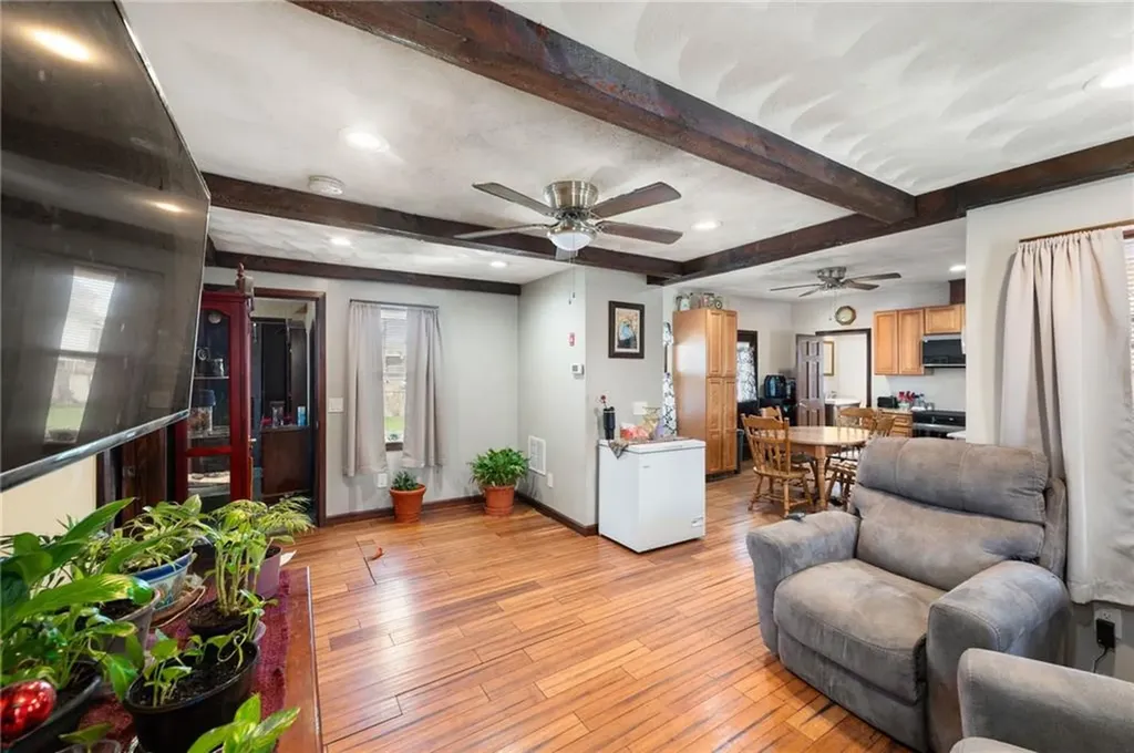 27 Pond Street West Warwick RI 02893