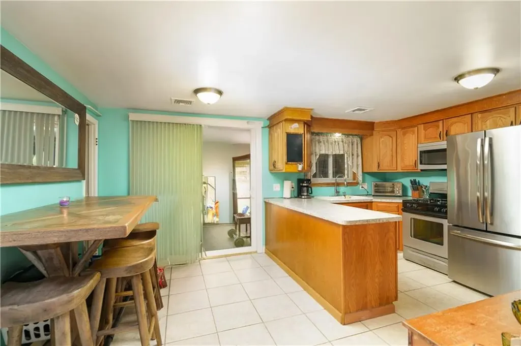 1199 Centerville Road Warwick RI 02886