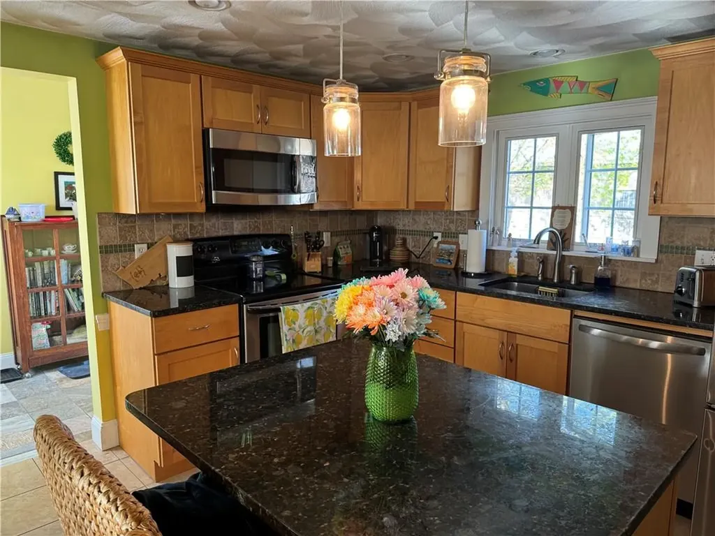 244 Harmony Court Warwick RI 02889
