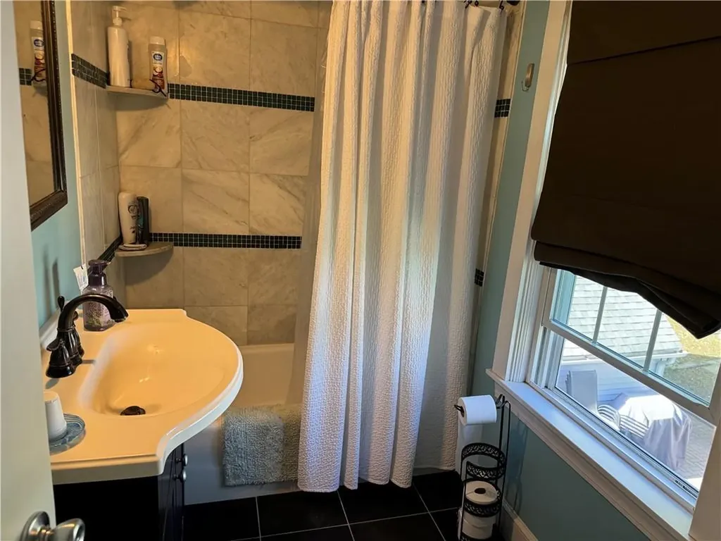 244 Harmony Court Warwick RI 02889