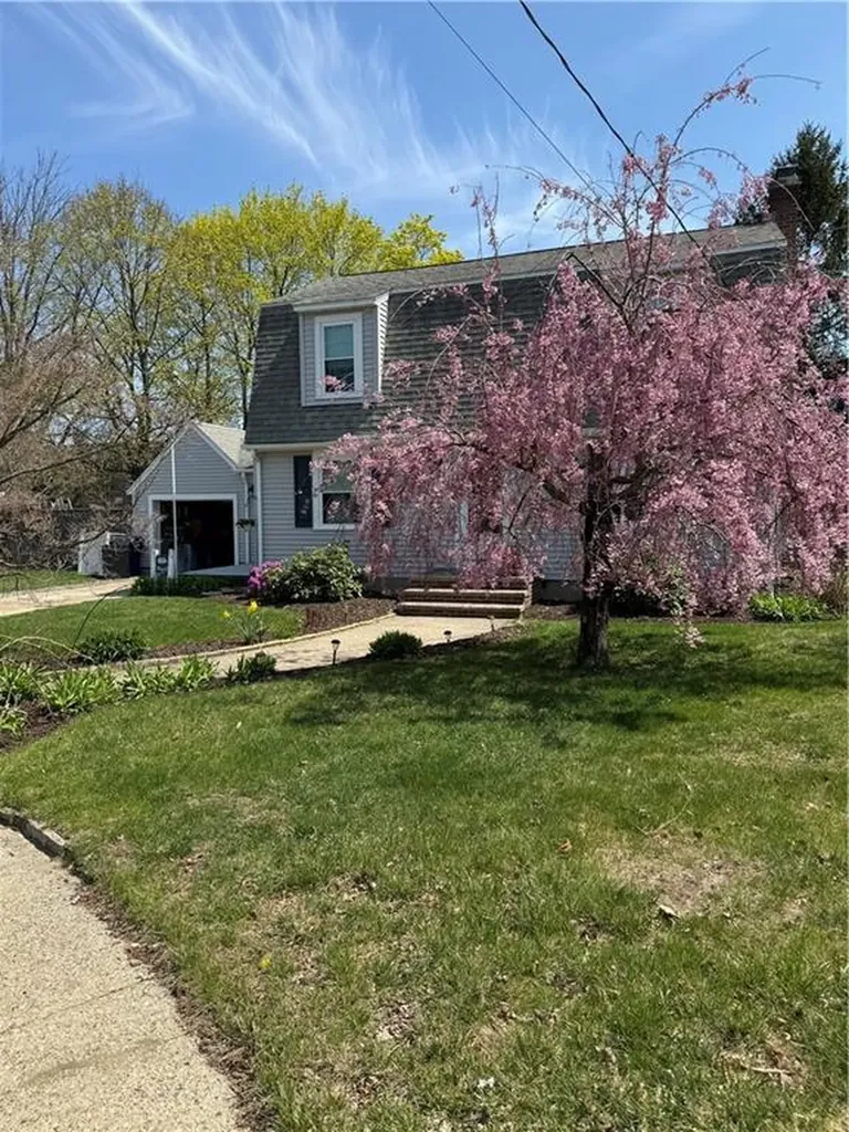 244 Harmony Court Warwick RI 02889