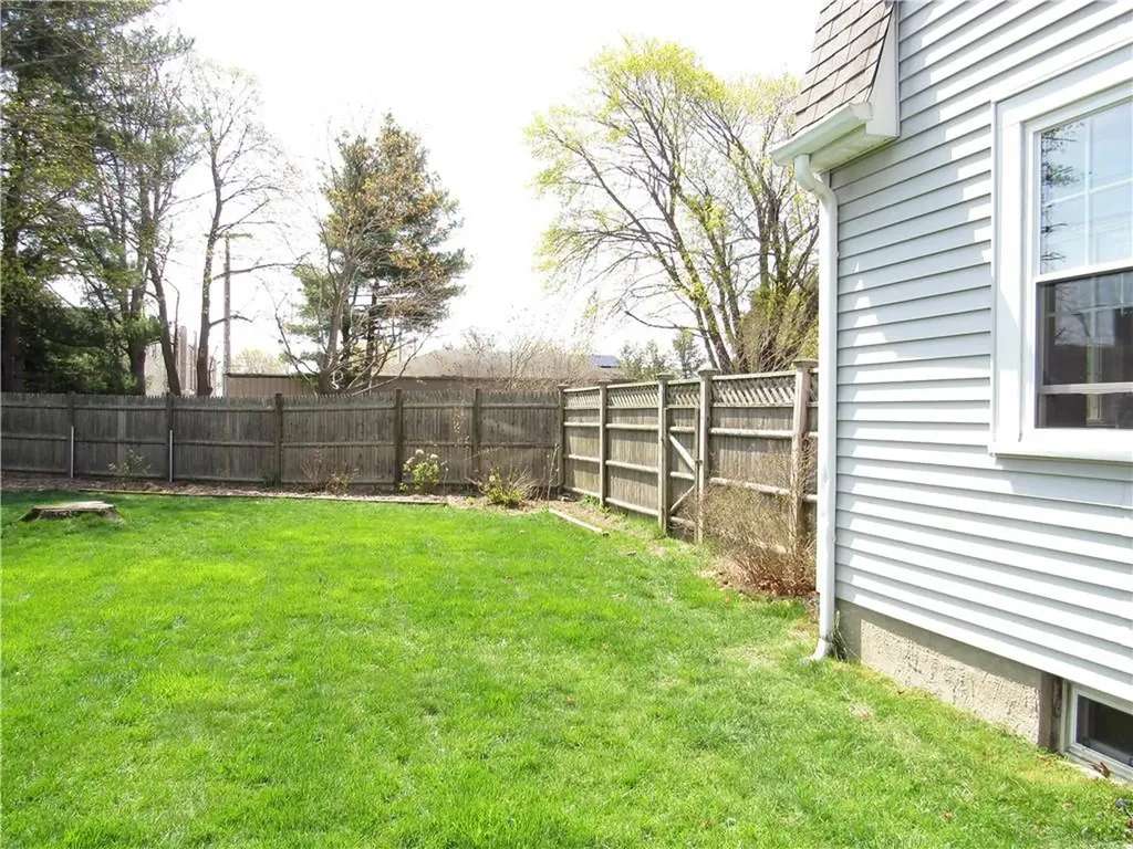 244 Harmony Court Warwick RI 02889