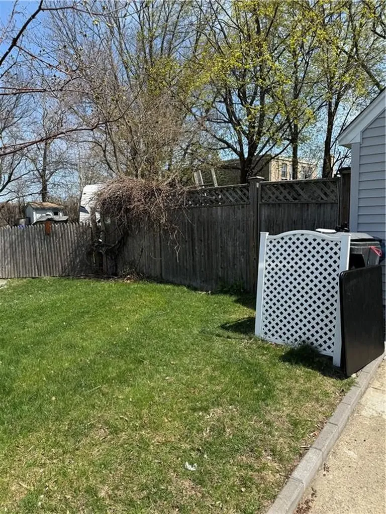 244 Harmony Court Warwick RI 02889