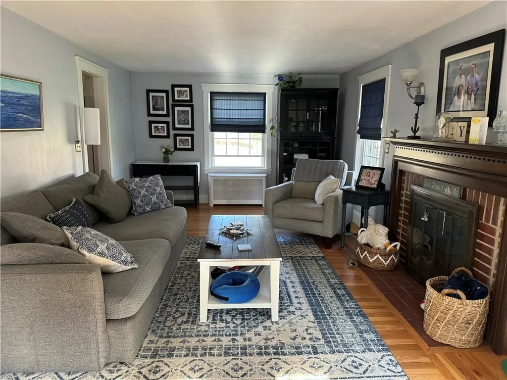 244 Harmony Court Warwick RI 02889