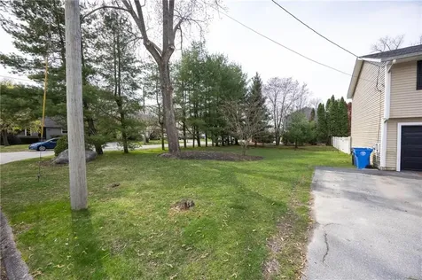 27 Lodge Street Cranston RI 02920