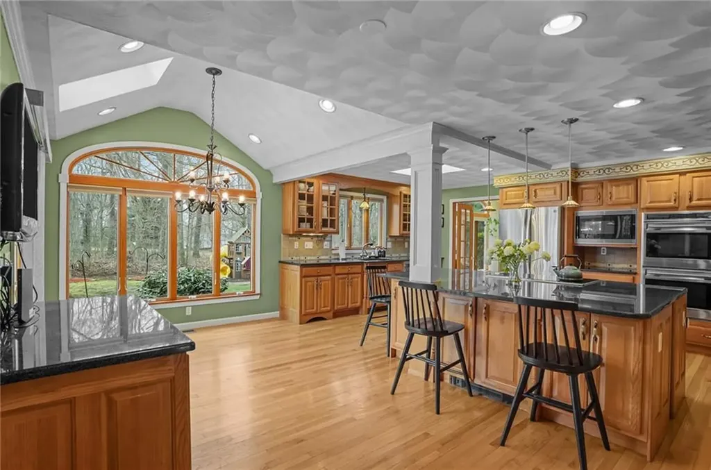 22 Split Creek Court Cranston RI 02921