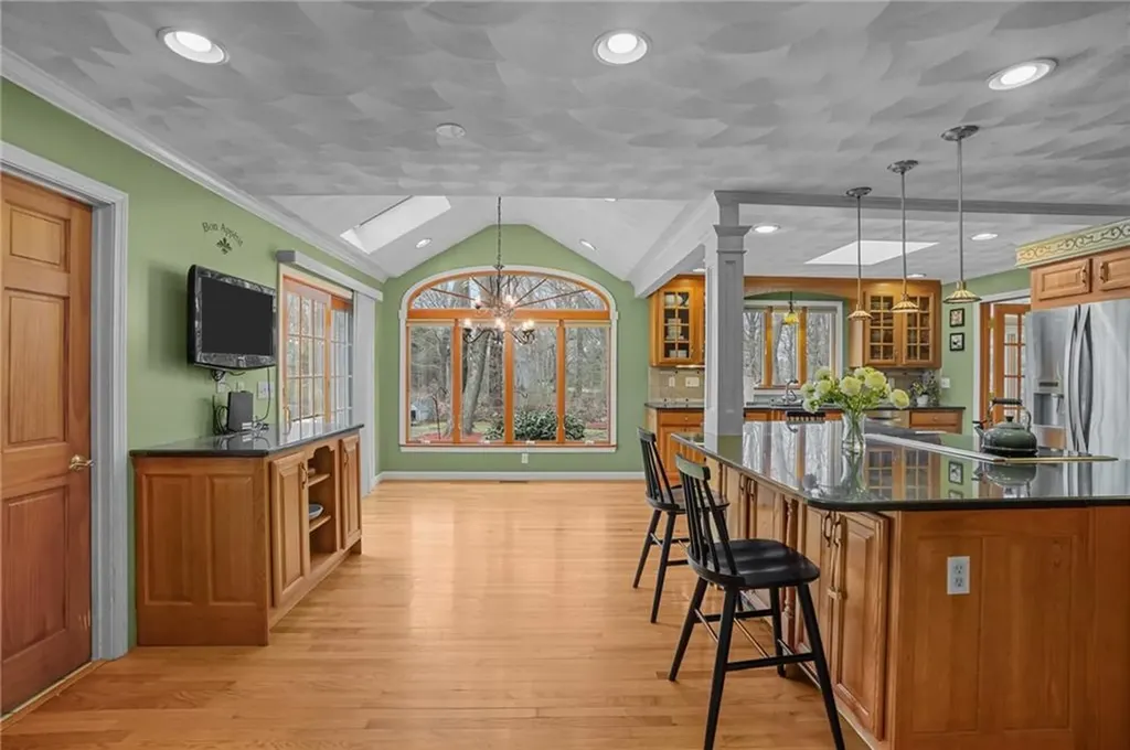22 Split Creek Court Cranston RI 02921