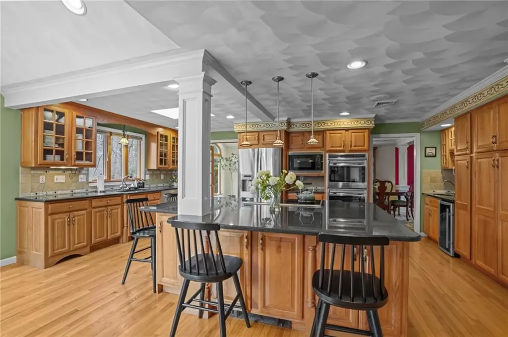 22 Split Creek Court Cranston RI 02921