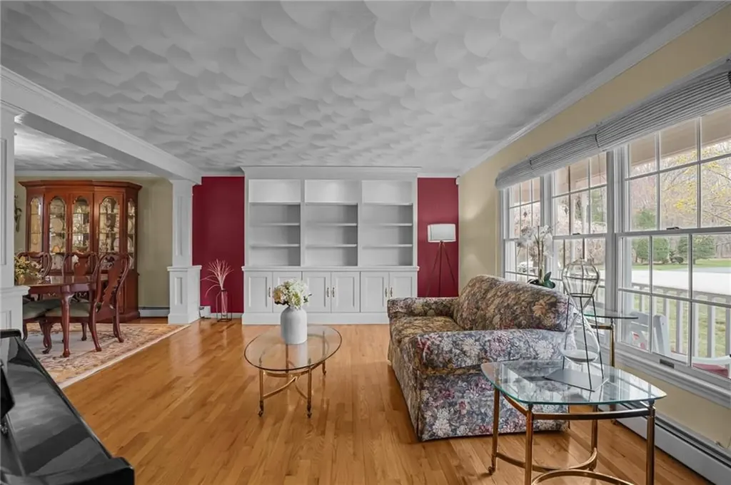 22 Split Creek Court Cranston RI 02921