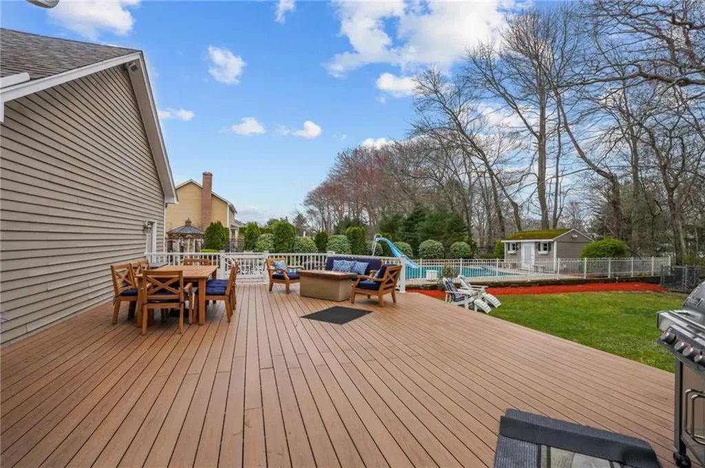 22 Split Creek Court Cranston RI 02921
