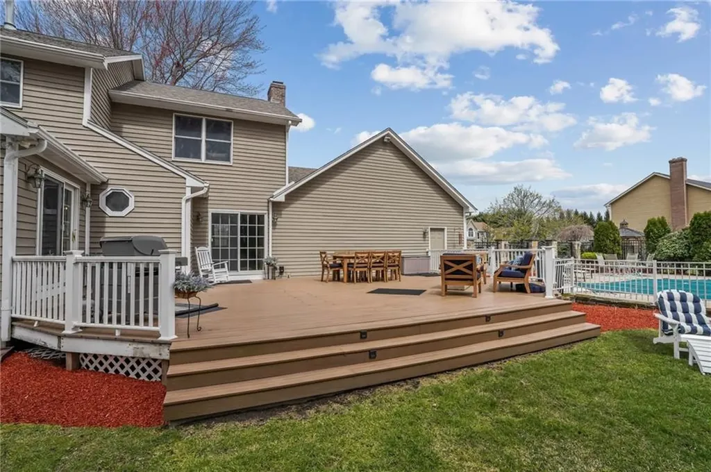 22 Split Creek Court Cranston RI 02921