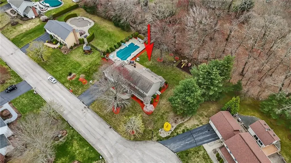 22 Split Creek Court Cranston RI 02921
