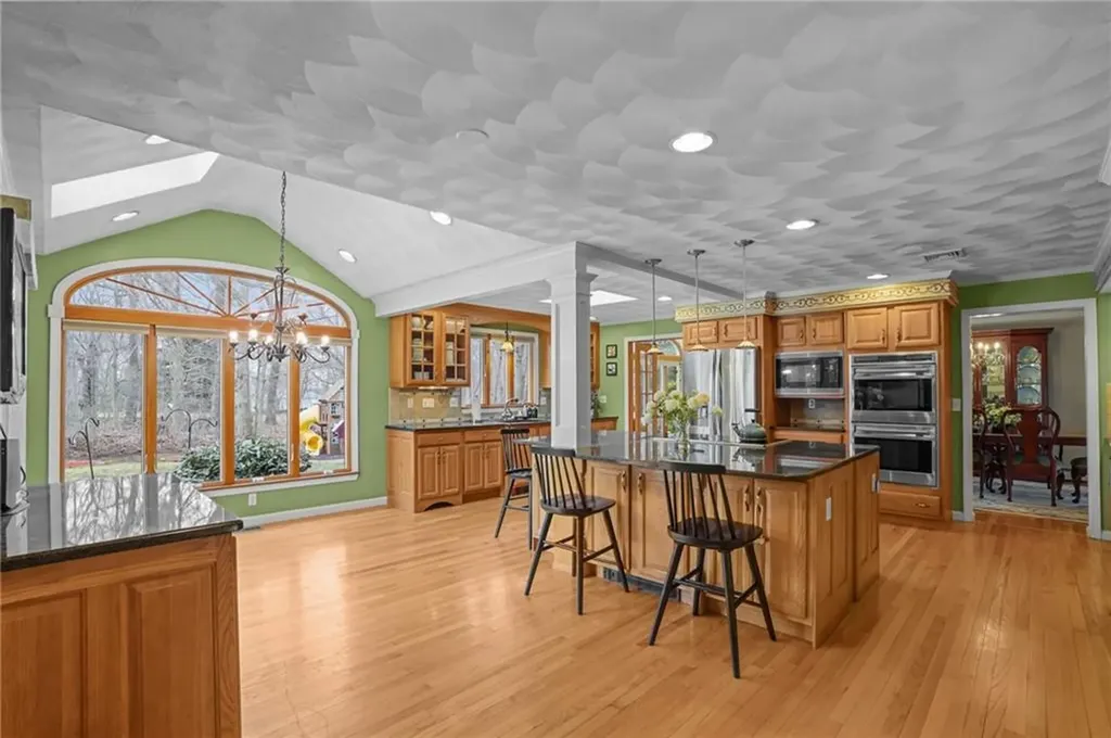 22 Split Creek Court Cranston RI 02921